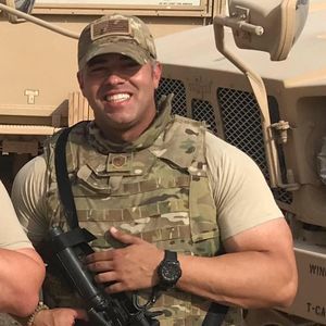 Meet your Posher, Grant